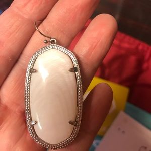 Kendra Scott Jewelry - Authentic Kendra Scott Danielle Earrings Kendra Scott Jewelry - Authentic Kendra Scott Danielle Earrings